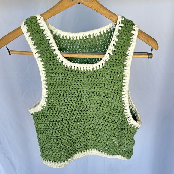 Super Cute Vintage Green Hand Knit Sweater Vest size S - Picture 2 of 8